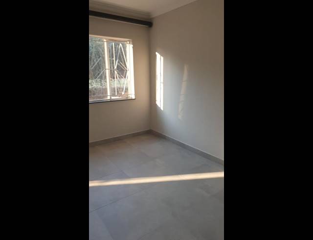 2 BEDROOM PROPERTY TO RENT IN LAUDIUM